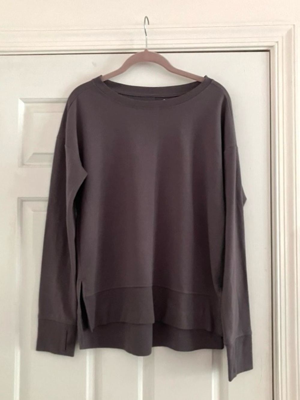 Apana Purple Athletic Thumb Hole Long Sleeve Relaxed fit Top in Size Medium